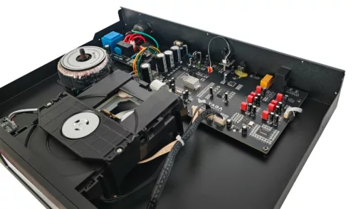 TAGA Harmony  TCD-30 CD-lejátszó - ezüst 