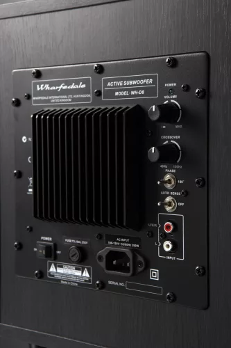 Yamaha RX-V4A 5.2 házimozi rádióerősítő + Mission LX-4 MKII 5.1 hangfalszett - fekete/dió